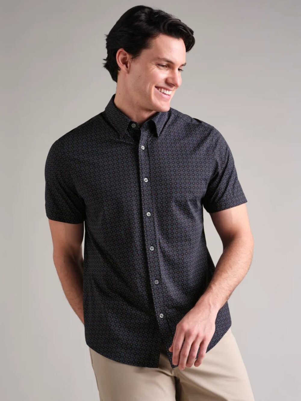 Rhone - Commuter Short Sleeve Button Down - Navy Geo Print Medium